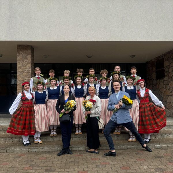 XIII Latvijas Skolu jaunatnes dziesmu un deju svētku skatē.
