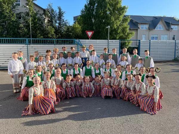 Ceturtā diena-  Arēna Rīga Latviešu skatuviskās dejas lielkoncerts "Balts".